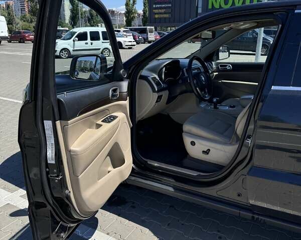 Чорний Джип Grand Cherokee, об'ємом двигуна 2.99 л та пробігом 298 тис. км за 14000 $, фото 12 на Automoto.ua