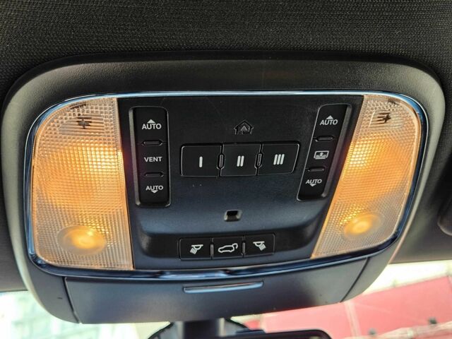 Черный Джип Гранд Чероки, объемом двигателя 5.7 л и пробегом 180 тыс. км за 22500 $, фото 14 на Automoto.ua