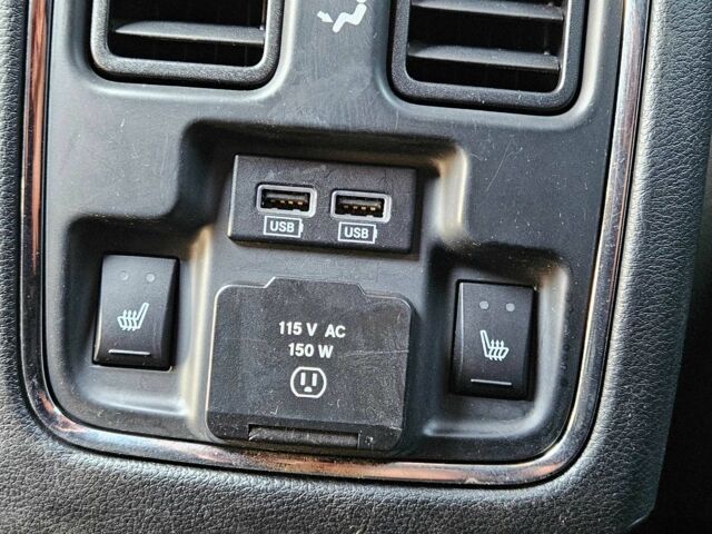 Черный Джип Гранд Чероки, объемом двигателя 5.7 л и пробегом 180 тыс. км за 22500 $, фото 12 на Automoto.ua