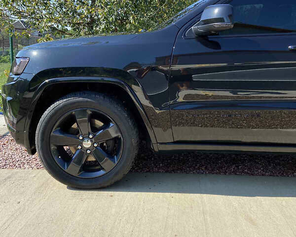 Чорний Джип Grand Cherokee, об'ємом двигуна 3 л та пробігом 141 тис. км за 24000 $, фото 1 на Automoto.ua