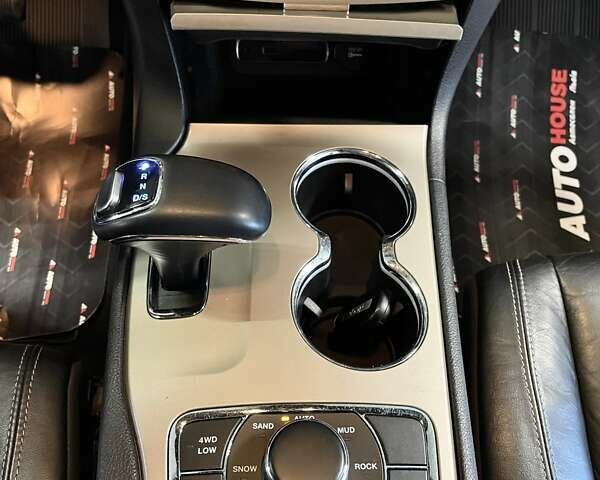 Черный Джип Гранд Чероки, объемом двигателя 3 л и пробегом 183 тыс. км за 18700 $, фото 68 на Automoto.ua