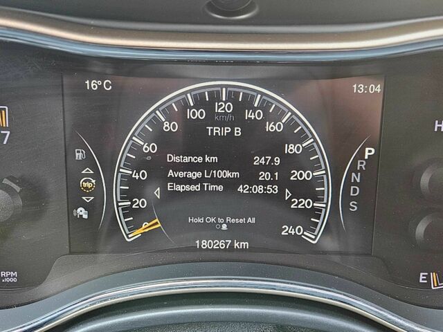 Черный Джип Гранд Чероки, объемом двигателя 5.7 л и пробегом 180 тыс. км за 22500 $, фото 18 на Automoto.ua