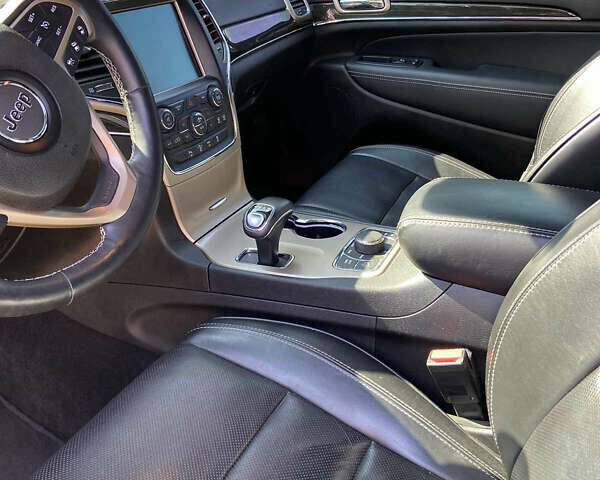 Чорний Джип Grand Cherokee, об'ємом двигуна 3 л та пробігом 141 тис. км за 24000 $, фото 9 на Automoto.ua