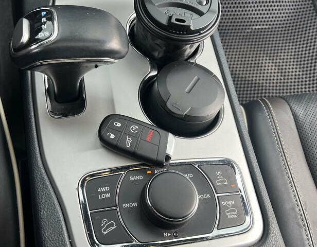 Черный Джип Гранд Чероки, объемом двигателя 2.99 л и пробегом 169 тыс. км за 24200 $, фото 12 на Automoto.ua