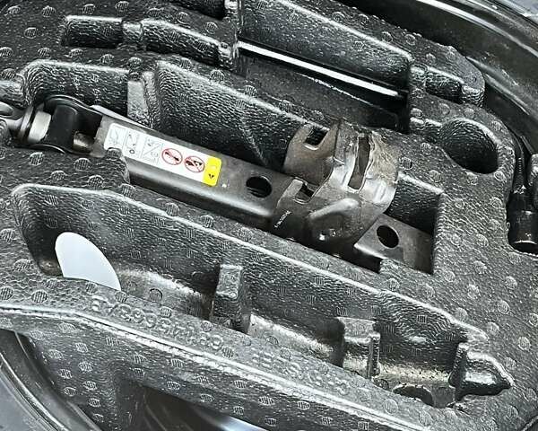 Черный Джип Гранд Чероки, объемом двигателя 3.6 л и пробегом 311 тыс. км за 18000 $, фото 12 на Automoto.ua