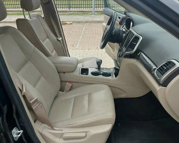 Черный Джип Гранд Чероки, объемом двигателя 3.6 л и пробегом 160 тыс. км за 17500 $, фото 3 на Automoto.ua