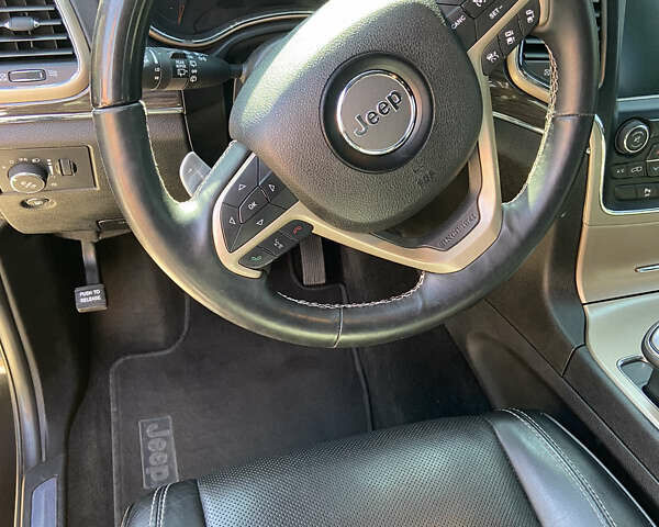 Чорний Джип Grand Cherokee, об'ємом двигуна 3 л та пробігом 141 тис. км за 24000 $, фото 10 на Automoto.ua