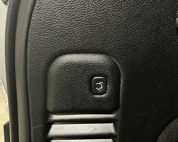 Черный Джип Гранд Чероки, объемом двигателя 3 л и пробегом 183 тыс. км за 18700 $, фото 18 на Automoto.ua