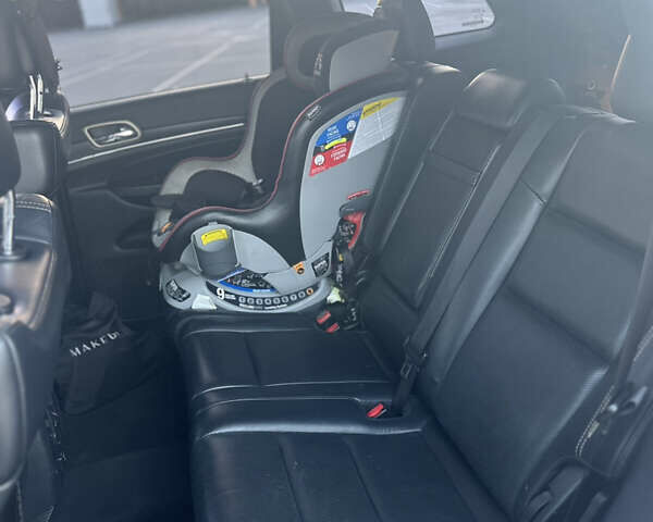 Черный Джип Гранд Чероки, объемом двигателя 3.6 л и пробегом 160 тыс. км за 18000 $, фото 11 на Automoto.ua