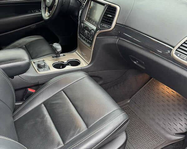 Черный Джип Гранд Чероки, объемом двигателя 2.99 л и пробегом 207 тыс. км за 19999 $, фото 31 на Automoto.ua