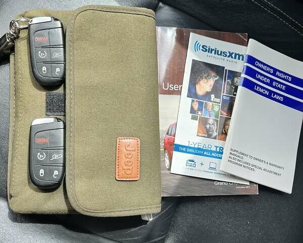 Черный Джип Гранд Чероки, объемом двигателя 3.6 л и пробегом 311 тыс. км за 18000 $, фото 17 на Automoto.ua