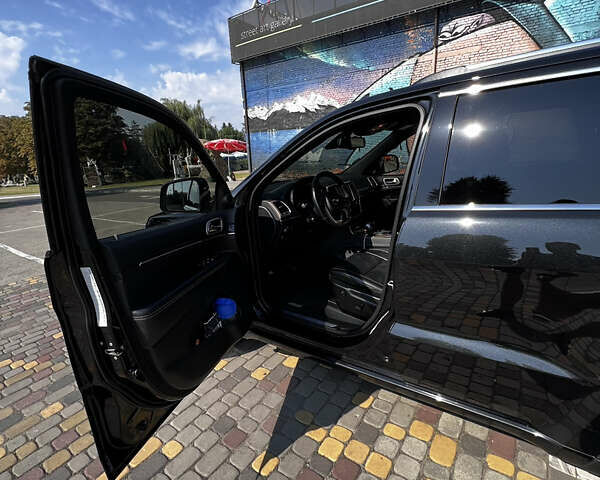 Чорний Джип Grand Cherokee, об'ємом двигуна 2.99 л та пробігом 220 тис. км за 15000 $, фото 17 на Automoto.ua