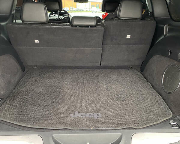 Черный Джип Гранд Чероки, объемом двигателя 2.99 л и пробегом 220 тыс. км за 21900 $, фото 19 на Automoto.ua