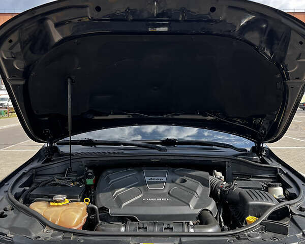 Чорний Джип Grand Cherokee, об'ємом двигуна 2.99 л та пробігом 220 тис. км за 15000 $, фото 30 на Automoto.ua