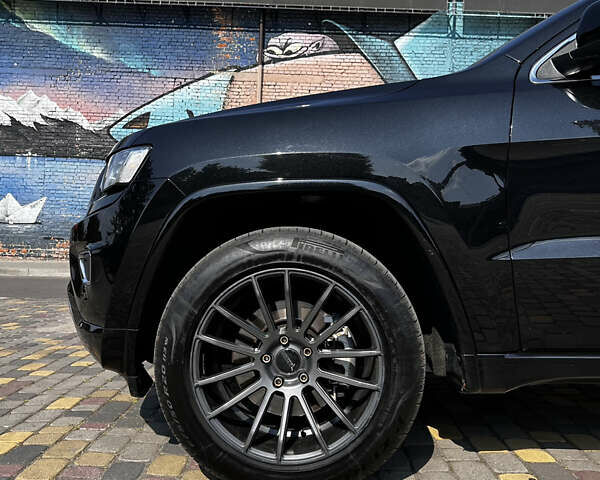 Чорний Джип Grand Cherokee, об'ємом двигуна 2.99 л та пробігом 220 тис. км за 15000 $, фото 4 на Automoto.ua