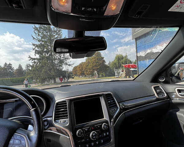 Чорний Джип Grand Cherokee, об'ємом двигуна 2.99 л та пробігом 220 тис. км за 15000 $, фото 20 на Automoto.ua