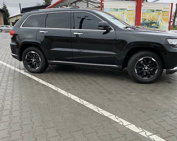 Черный Джип Гранд Чероки, объемом двигателя 2.99 л и пробегом 220 тыс. км за 21900 $, фото 5 на Automoto.ua