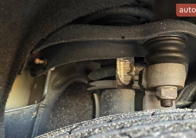 Черный Джип Гранд Чероки, объемом двигателя 3.6 л и пробегом 165 тыс. км за 19000 $, фото 12 на Automoto.ua