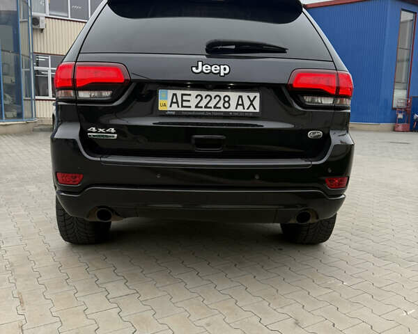 Черный Джип Гранд Чероки, объемом двигателя 3 л и пробегом 261 тыс. км за 22400 $, фото 3 на Automoto.ua