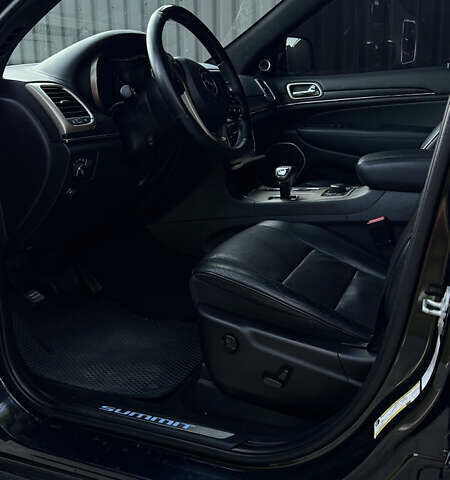 Черный Джип Гранд Чероки, объемом двигателя 2.99 л и пробегом 220 тыс. км за 21900 $, фото 24 на Automoto.ua