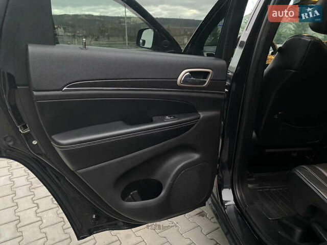 Черный Джип Гранд Чероки, объемом двигателя 3.6 л и пробегом 280 тыс. км за 16700 $, фото 39 на Automoto.ua