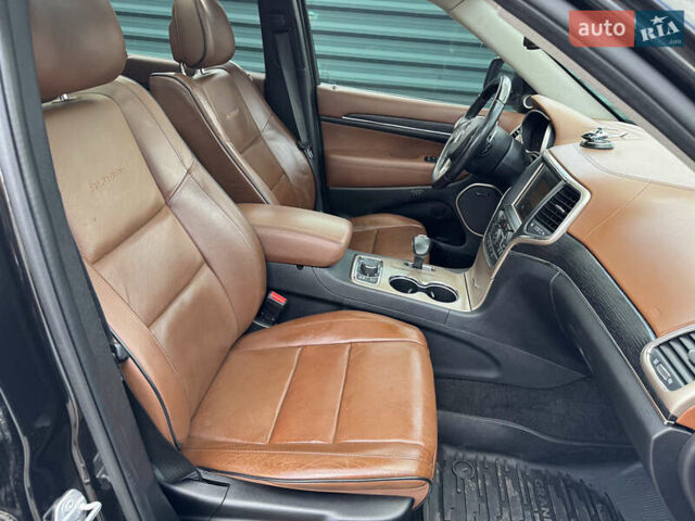 Чорний Джип Grand Cherokee, об'ємом двигуна 2.99 л та пробігом 275 тис. км за 20499 $, фото 68 на Automoto.ua