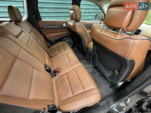 Чорний Джип Grand Cherokee, об'ємом двигуна 2.99 л та пробігом 275 тис. км за 20499 $, фото 65 на Automoto.ua