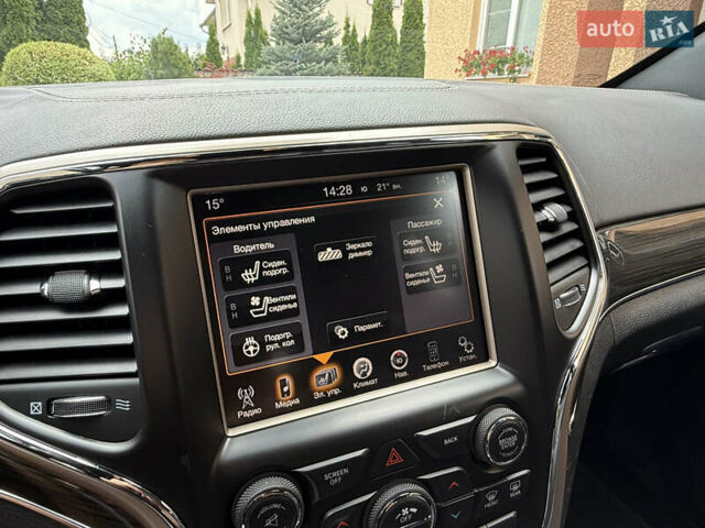 Чорний Джип Grand Cherokee, об'ємом двигуна 2.99 л та пробігом 199 тис. км за 21683 $, фото 51 на Automoto.ua