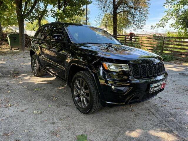 Чорний Джип Grand Cherokee, об'ємом двигуна 3.2 л та пробігом 130 тис. км за 23440 $, фото 2 на Automoto.ua