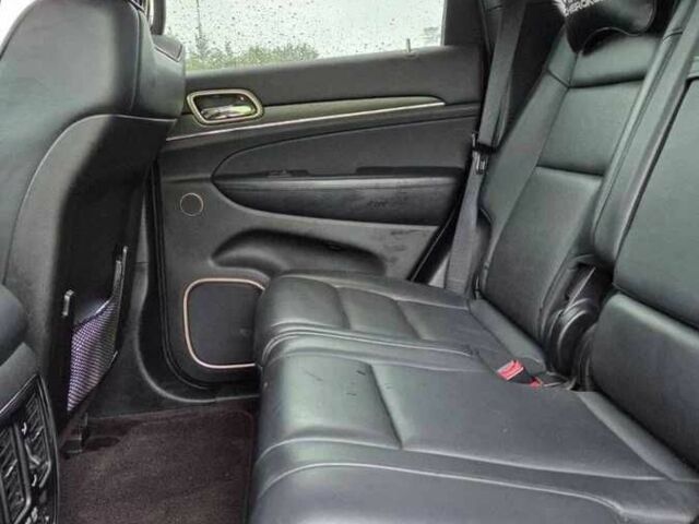 Джип Grand Cherokee 2016 у Києві на Automoto.ua Чорний Джип Grand Cherokee, об'ємом двигуна 3 л та пробігом 123 тис. км за 22903 $, фото 8 на Automoto.ua