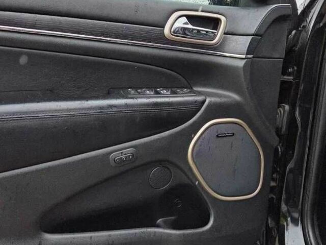 Джип Гранд Чероки 2016 в Киеве на Automoto.ua Черный Джип Гранд Чероки, объемом двигателя 3 л и пробегом 123 тыс. км за 22903 $, фото 7 на Automoto.ua