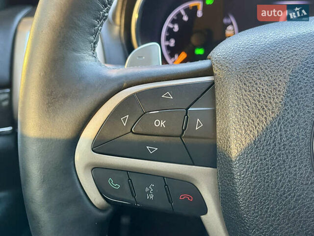 Черный Джип Гранд Чероки, объемом двигателя 2.99 л и пробегом 235 тыс. км за 23999 $, фото 95 на Automoto.ua