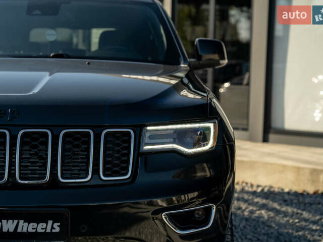 Джип Гранд Чероки 2016 в Черновцах на Automoto.ua Черный Джип Гранд Чероки, объемом двигателя 2.99 л и пробегом 89 тыс. км за 33500 $, фото 12 на Automoto.ua