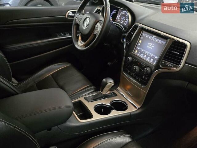 Джип Гранд Чероки 2016 в Николаеве на Automoto.ua Черный Джип Гранд Чероки, объемом двигателя 3.6 л и пробегом 194 тыс. км за 18899 $, фото 23 на Automoto.ua