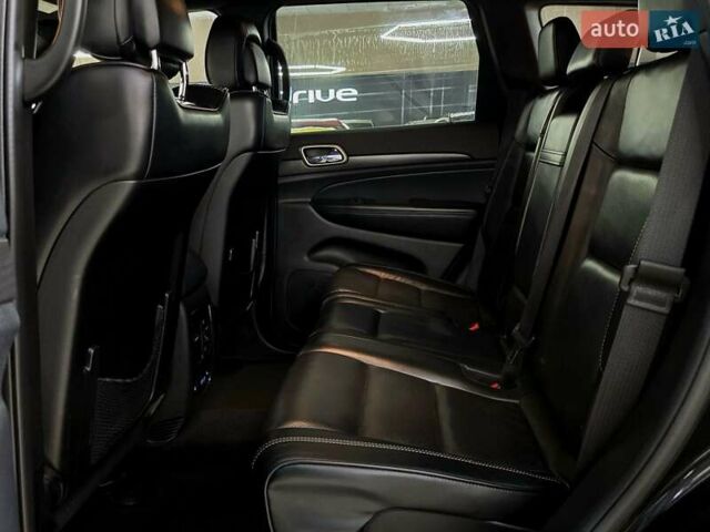 Джип Гранд Чероки 2016 в Николаеве на Automoto.ua Черный Джип Гранд Чероки, объемом двигателя 3.6 л и пробегом 194 тыс. км за 18899 $, фото 20 на Automoto.ua