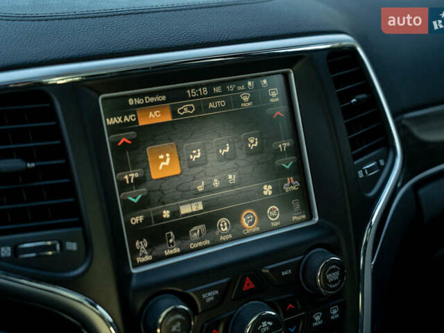 Джип Гранд Чероки 2016 в Черновцах на Automoto.ua Черный Джип Гранд Чероки, объемом двигателя 2.99 л и пробегом 89 тыс. км за 33500 $, фото 27 на Automoto.ua