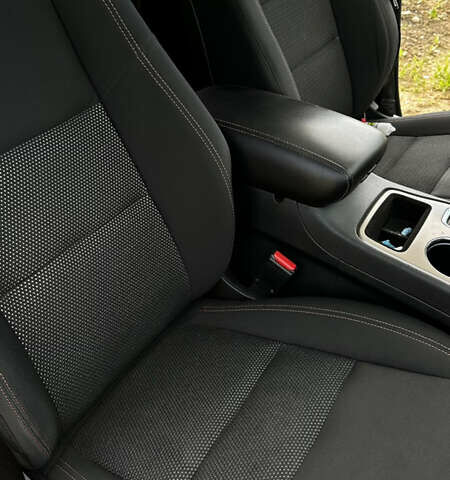 Чорний Джип Grand Cherokee, об'ємом двигуна 3.6 л та пробігом 107 тис. км за 17900 $, фото 31 на Automoto.ua