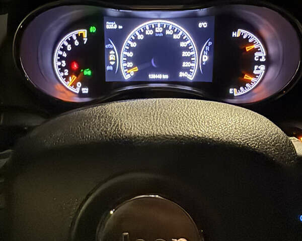 Джип Гранд Чероки 2016 в Киеве на Automoto.ua Черный Джип Гранд Чероки, объемом двигателя 3.6 л и пробегом 139 тыс. км за 23000 $, фото 21 на Automoto.ua