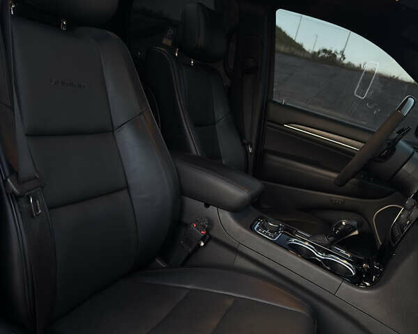 Чорний Джип Grand Cherokee, об'ємом двигуна 3.6 л та пробігом 179 тис. км за 32000 $, фото 9 на Automoto.ua