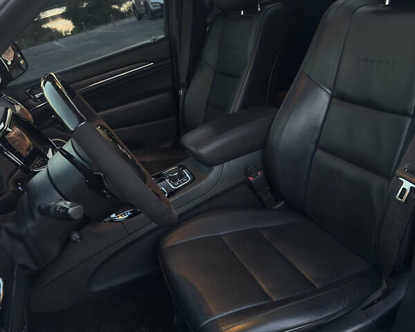 Чорний Джип Grand Cherokee, об'ємом двигуна 3.6 л та пробігом 179 тис. км за 32000 $, фото 10 на Automoto.ua