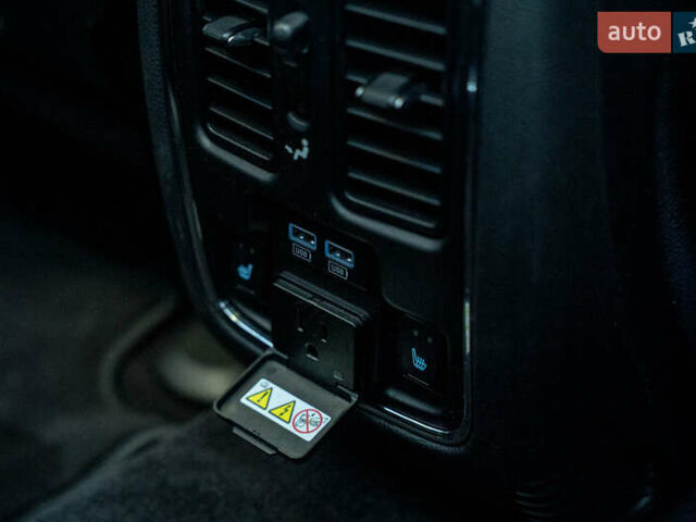 Джип Гранд Чероки 2016 в Черновцах на Automoto.ua Черный Джип Гранд Чероки, объемом двигателя 2.99 л и пробегом 89 тыс. км за 33500 $, фото 37 на Automoto.ua