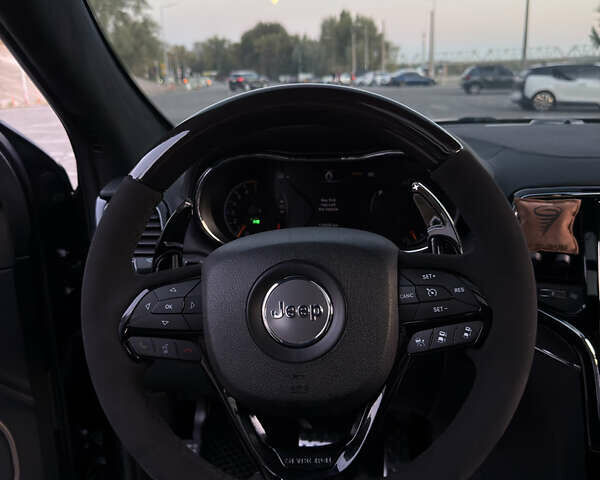 Чорний Джип Grand Cherokee, об'ємом двигуна 3.6 л та пробігом 179 тис. км за 32000 $, фото 15 на Automoto.ua