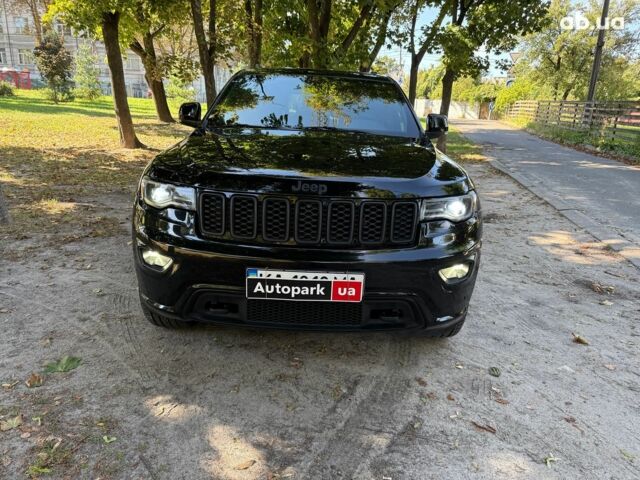 Чорний Джип Grand Cherokee, об'ємом двигуна 3.2 л та пробігом 130 тис. км за 23440 $, фото 1 на Automoto.ua