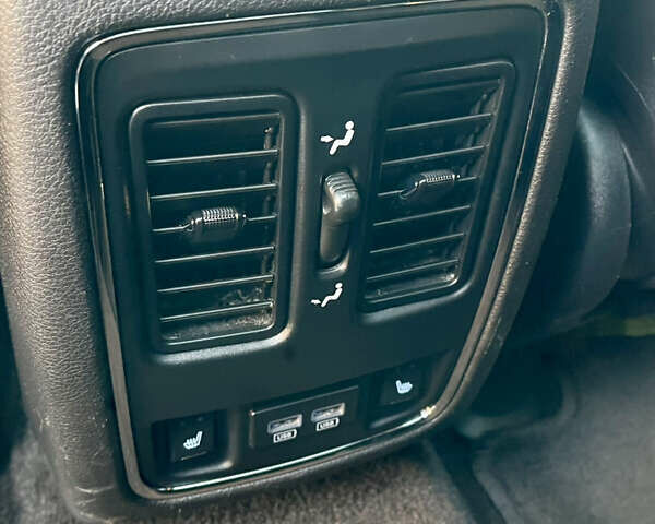 Черный Джип Гранд Чероки, объемом двигателя 2.99 л и пробегом 235 тыс. км за 23999 $, фото 63 на Automoto.ua