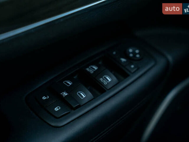 Джип Гранд Чероки 2016 в Черновцах на Automoto.ua Черный Джип Гранд Чероки, объемом двигателя 2.99 л и пробегом 89 тыс. км за 33500 $, фото 18 на Automoto.ua