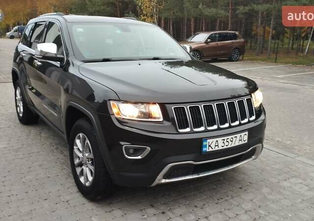 Джип Гранд Чероки 2016 в Киеве на Automoto.ua Черный Джип Гранд Чероки, объемом двигателя 3.6 л и пробегом 121 тыс. км за 22500 $, фото 4 на Automoto.ua