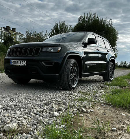 Чорний Джип Grand Cherokee, об'ємом двигуна 3.6 л та пробігом 107 тис. км за 17900 $, фото 1 на Automoto.ua