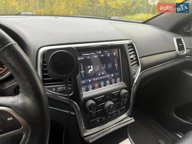 Джип Гранд Чероки 2017 в Виннице на Automoto.ua Черный Джип Гранд Чероки, объемом двигателя 3.6 л и пробегом 126 тыс. км за 27000 $, фото 9 на Automoto.ua