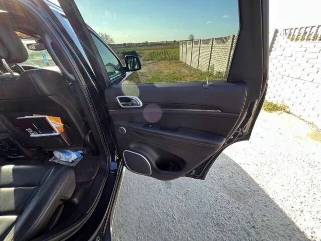 Чорний Джип Grand Cherokee, об'ємом двигуна 3 л та пробігом 117 тис. км за 30000 $, фото 13 на Automoto.ua