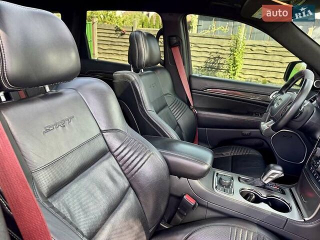 Чорний Джип Grand Cherokee, об'ємом двигуна 6.4 л та пробігом 131 тис. км за 34999 $, фото 48 на Automoto.ua